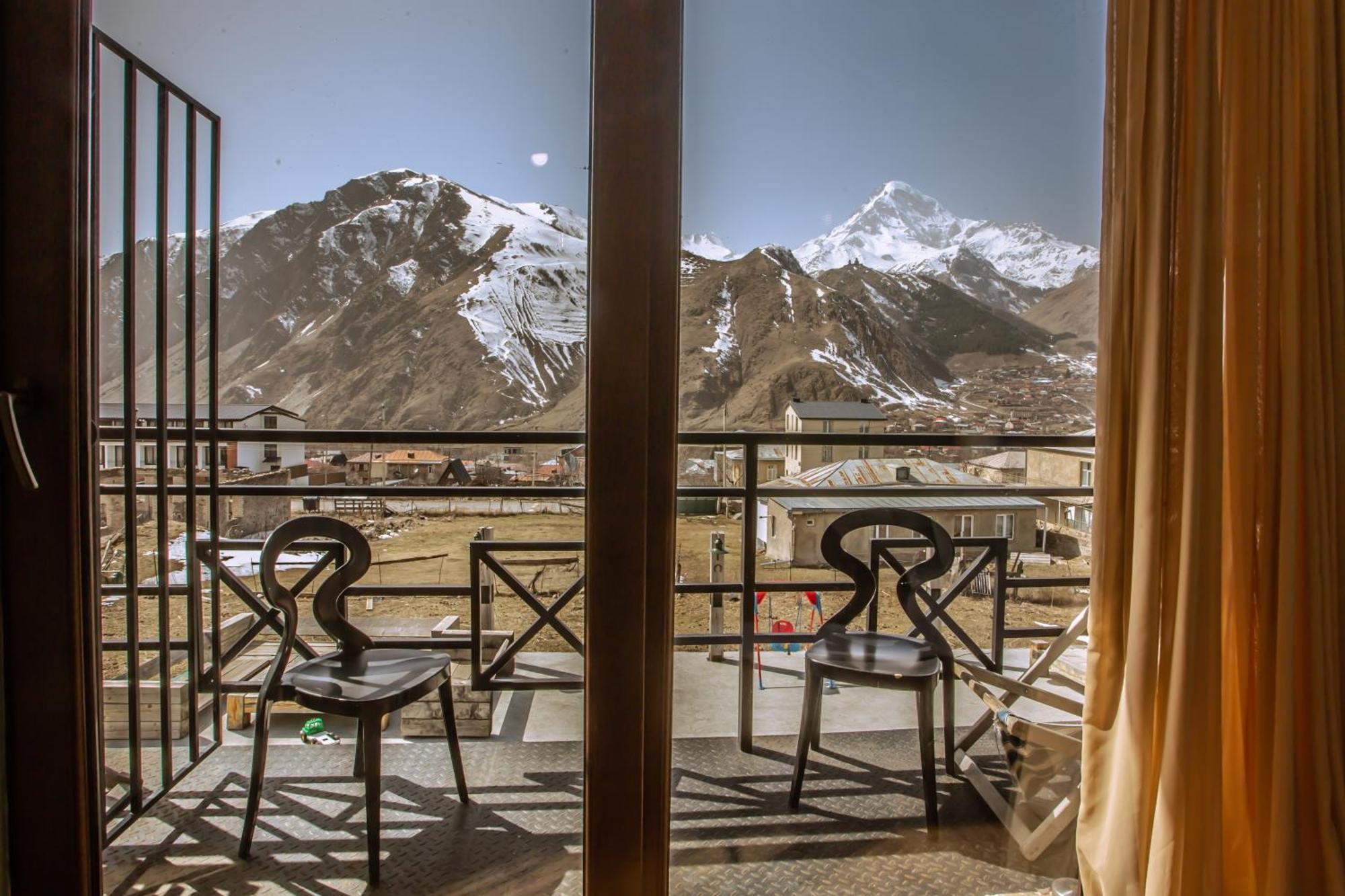 Chemodann Kazbegi Exterior foto